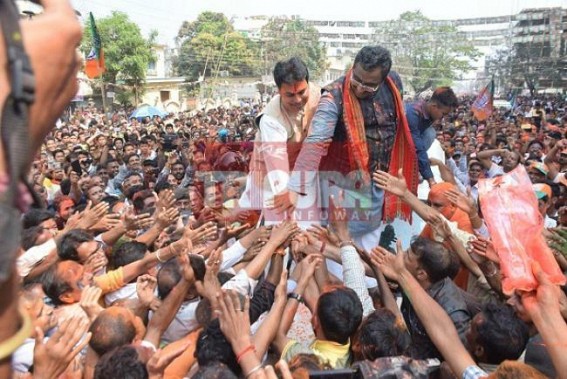 CPI-Mâ€™s 25 yrs â€˜EVIL Eraâ€™ ends in Tripura : Manik Sarkarâ€™s corruption, Anti-Incumbency wave destroys Red Empire, PM Modi congratulates Tripura